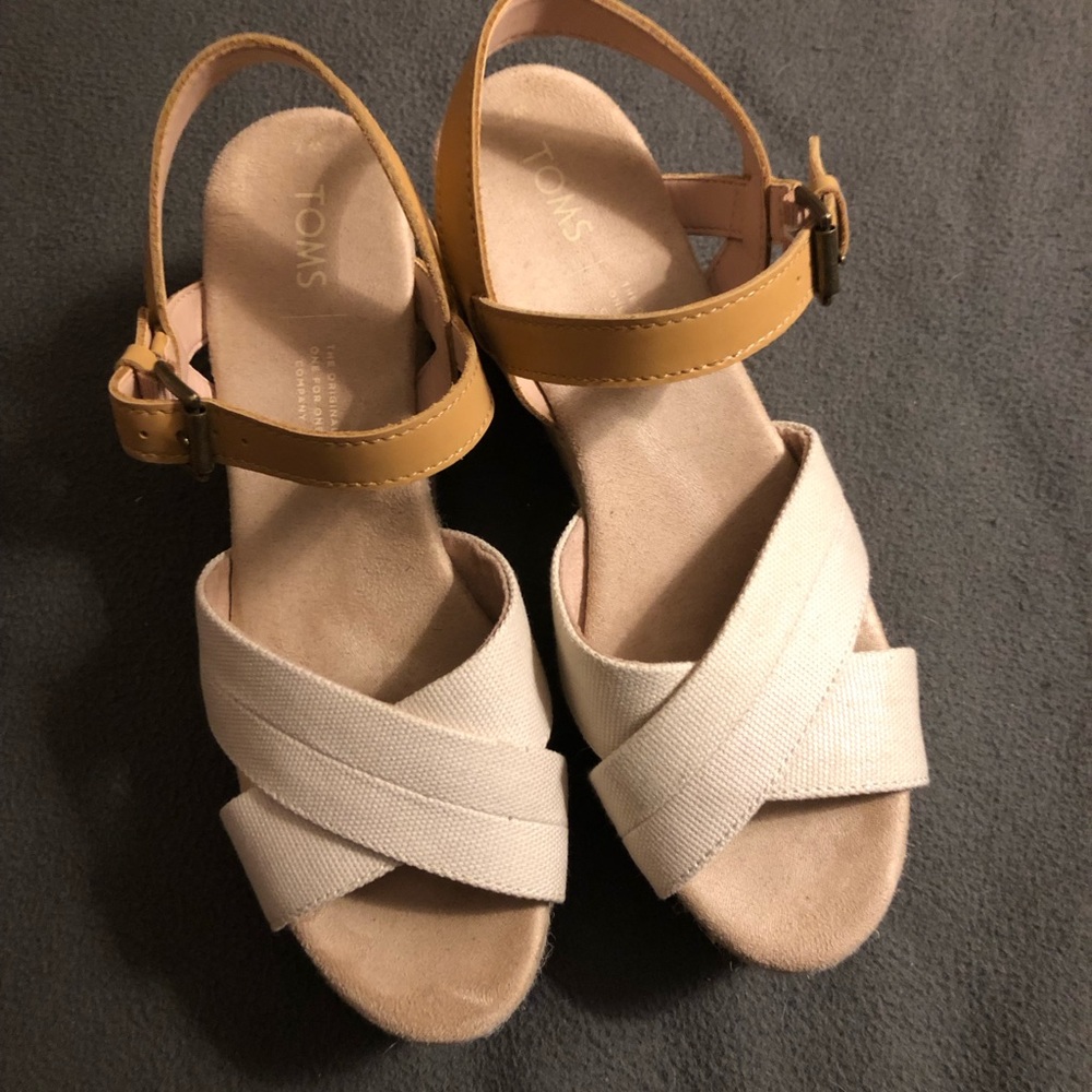 Toms platform sandals